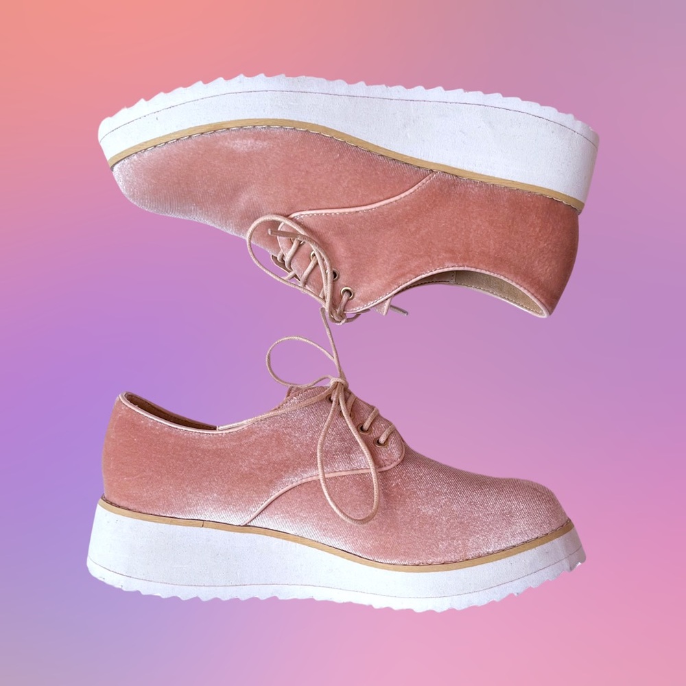 NWOT 🫖 LONDON REBEL velvet platform / flatform oxfords in dusty pink. SIZE 6